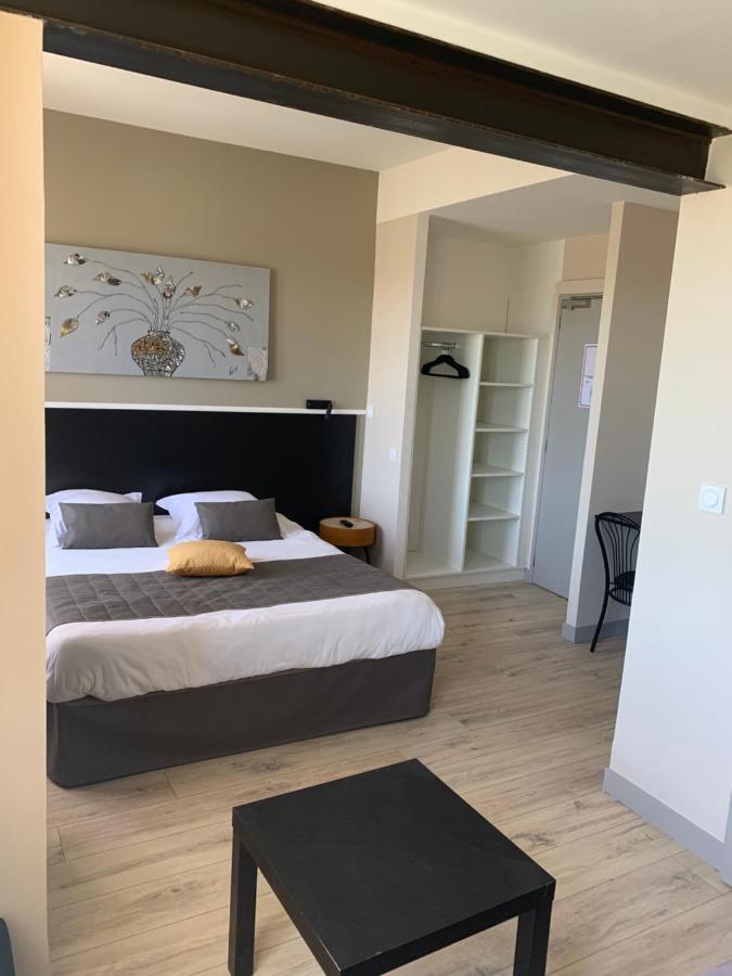Hotel L'Escale De La Gare Saumur Esterno foto